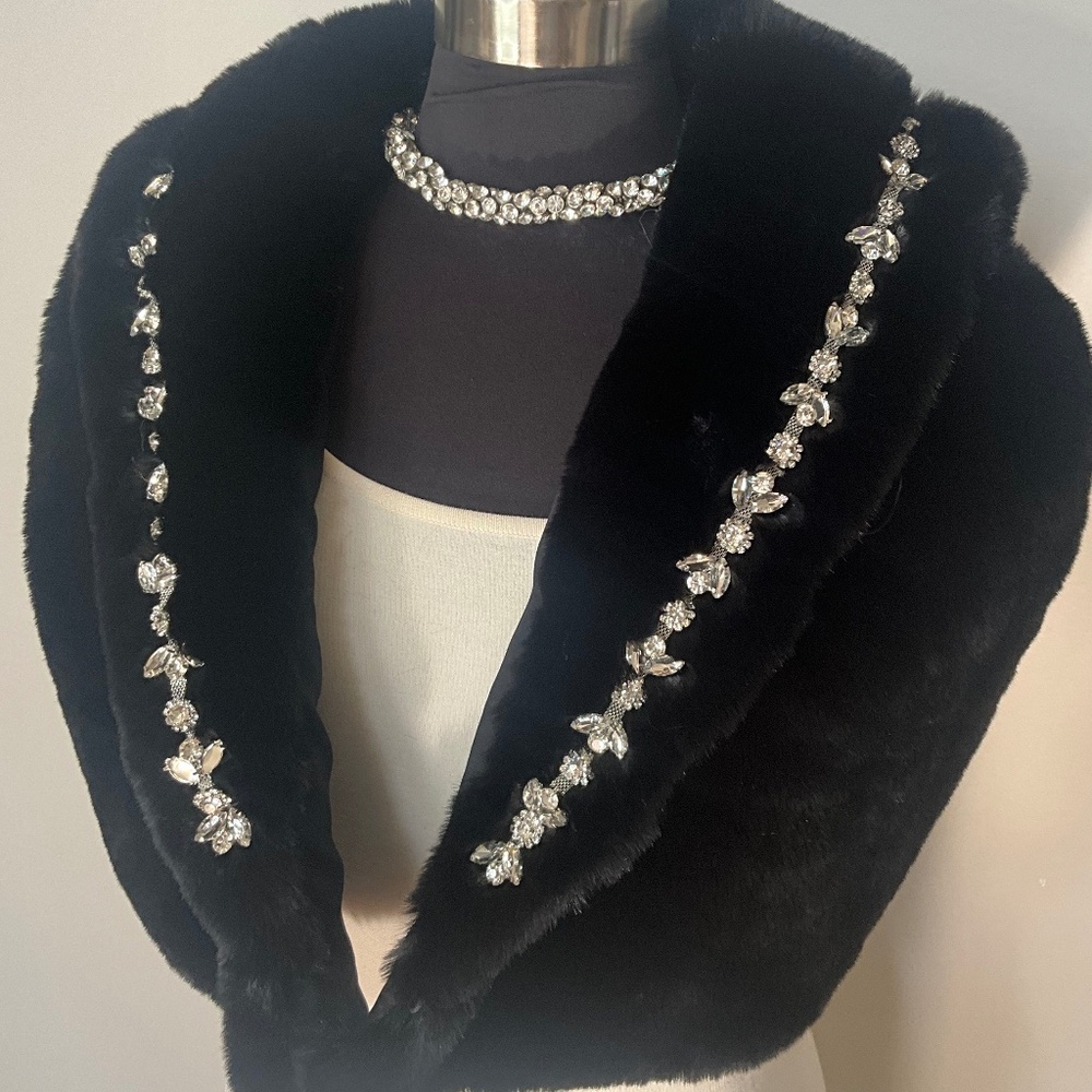 *Elegant Faux Fur Wrap*